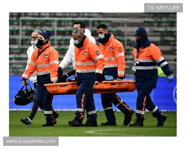 医疗团队评估球员疲劳指数，密集赛程成隐患